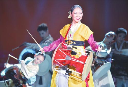 中国朝鲜族舞蹈艺术光荣绽放
